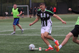 <a href="https://st.getinfootball.com/albums/1097567/68df1ee4df84d_1920.jpg" target="_blank">Download original</a>