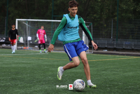 <a href="https://st.getinfootball.com/albums/1097572/68df258fddd05_1920.jpg" target="_blank">Download original</a>