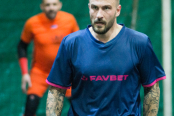 <a href="https://st.getinfootball.com/albums/1097969/68f66101d09d8_1920.jpg" target="_blank">Завантажити оригінал</a>