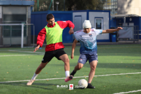 <a href="https://st.getinfootball.com/albums/1098068/68fdbd2baf41b_1920.jpg" target="_blank">Download original</a>