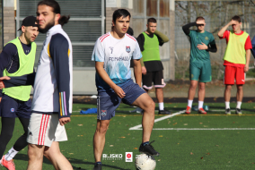 <a href="https://st.getinfootball.com/albums/1098068/68fdbda9b20de_1920.jpg" target="_blank">Download original</a>