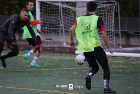 <a href="https://st.getinfootball.com/albums/1098069/68fdbdd1c0d95_1920.jpg" target="_blank">Download original</a>