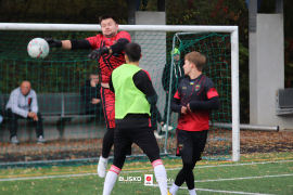 <a href="https://st.getinfootball.com/albums/1098070/68fdbd4420a3f_1920.jpg" target="_blank">Download original</a>