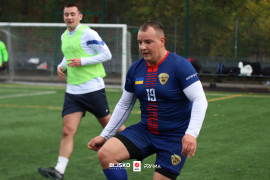 <a href="https://st.getinfootball.com/albums/1098073/68fdbef6606fd_1920.jpg" target="_blank">Download original</a>