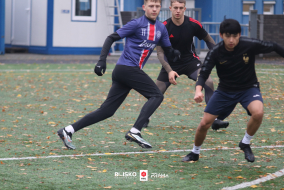 <a href="https://st.getinfootball.com/albums/1098491/69135a6671690_1920.jpg" target="_blank">Download original</a>