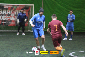 <a href="https://st.getinfootball.com/albums/1098502/6913647436185_1920.jpg" target="_blank">Завантажити оригінал</a>