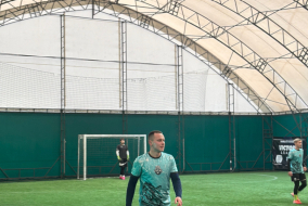 <a href="https://st.getinfootball.com/albums/1098864/692c7aedead22_1920.jpeg" target="_blank">Завантажити оригінал</a>