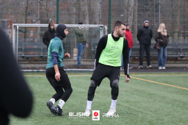 <a href="https://st.getinfootball.com/albums/1098947/693456a5031cf_1920.jpg" target="_blank">Download original</a>