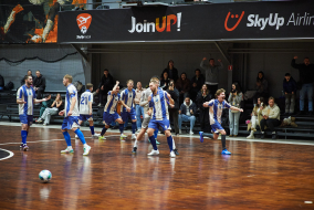 <a href="https://st.getinfootball.com/albums/1098953/6934cb00306d3_1920.jpg" target="_blank">Завантажити оригінал</a>