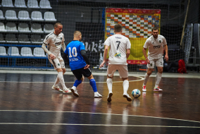 <a href="https://st.getinfootball.com/albums/1098955/6934ddbe6f1d8_1920.jpg" target="_blank">Завантажити оригінал</a>