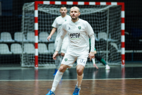 <a href="https://st.getinfootball.com/albums/1098965/6938b590e7ddb_1920.jpg" target="_blank">Завантажити оригінал</a>