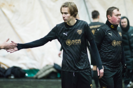 <a href="https://st.getinfootball.com/albums/1099058/69415d0412846_1920.jpg" target="_blank">Завантажити оригінал</a>