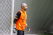 <a href="https://st.getinfootball.com/albums/1099061/694292066387b_1920.jpg" target="_blank">Завантажити оригінал</a>