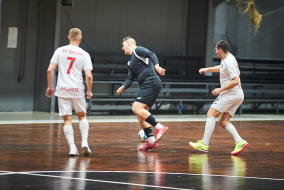 <a href="https://st.getinfootball.com/albums/1099403/6955575e189b2_1920.jpg" target="_blank">Завантажити оригінал</a>