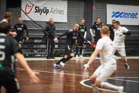 <a href="https://st.getinfootball.com/albums/1099480/696572cc298cc_1920.jpg" target="_blank">Завантажити оригінал</a>