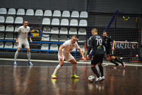 <a href="https://st.getinfootball.com/albums/1099480/6965740bdf1b1_1920.jpg" target="_blank">Завантажити оригінал</a>