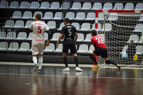 <a href="https://st.getinfootball.com/albums/1099480/6965748d12281_1920.jpg" target="_blank">Завантажити оригінал</a>