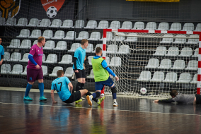 <a href="https://st.getinfootball.com/albums/1099484/6965871006836_1920.jpg" target="_blank">Завантажити оригінал</a>