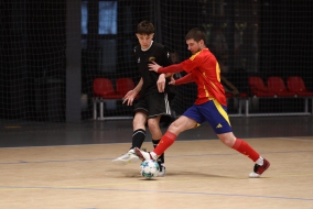 <a href="https://st.getinfootball.com/albums/1099667/697894ad2b263_1920.jpg" target="_blank">Завантажити оригінал</a>