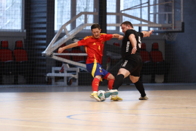 <a href="https://st.getinfootball.com/albums/1099667/697895220e8cd_1920.jpg" target="_blank">Завантажити оригінал</a>