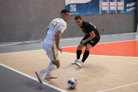 <a href="https://st.getinfootball.com/albums/1099667/6978983fbe802_1920.jpg" target="_blank">Завантажити оригінал</a>