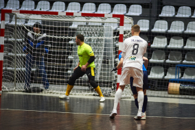 <a href="https://st.getinfootball.com/albums/1099725/697bbe00e995b_1920.jpg" target="_blank">Завантажити оригінал</a>