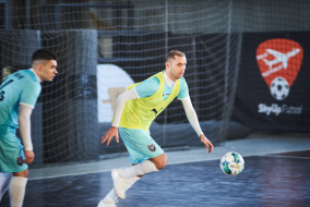 <a href="https://st.getinfootball.com/albums/1099867/698647417a40e_1920.jpg" target="_blank">Завантажити оригінал</a>