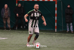 <a href="https://st.getinfootball.com/albums/1099875/698775739f810_1920.jpg" target="_blank">Download original</a>