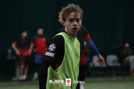 <a href="https://st.getinfootball.com/albums/1099876/6987772cbf076_1920.jpg" target="_blank">Download original</a>