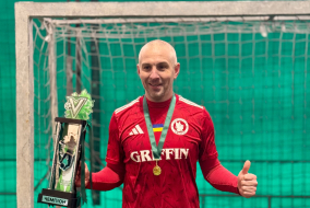 <a href="https://st.getinfootball.com/albums/1099883/6988fe19967b8_1920.jpeg" target="_blank">Завантажити оригінал</a>