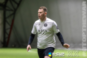 <a href="https://st.getinfootball.com/albums/1099884/698a4e7881754_1920.jpg" target="_blank">Завантажити оригінал</a>