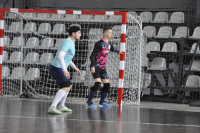 <a href="https://st.getinfootball.com/albums/1099894/698a5211aa240_1920.jpg" target="_blank">Завантажити оригінал</a>