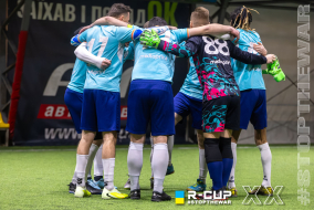 <a href="https://st.getinfootball.com/albums/1100010/6994439140579_1920.jpg" target="_blank">Завантажити оригінал</a>