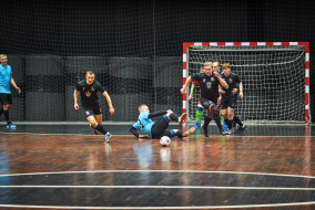 <a href="https://st.getinfootball.com/albums/1100075/6997757b35265_1920.jpg" target="_blank">Завантажити оригінал</a>