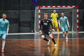 <a href="https://st.getinfootball.com/albums/1100080/69979e500c01c_1920.jpg" target="_blank">Завантажити оригінал</a>