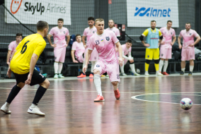 <a href="https://st.getinfootball.com/albums/1100193/69a60a028f8b5_1920.jpg" target="_blank">Завантажити оригінал</a>