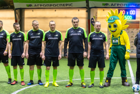 <a href="https://st.getinfootball.com/albums/1100260/69a83f4e2130a_1920.jpg" target="_blank">Завантажити оригінал</a>