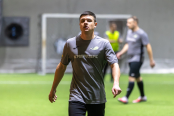 <a href="https://st.getinfootball.com/albums/1100265/69a8449129d71_1920.jpg" target="_blank">Завантажити оригінал</a>