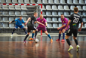 <a href="https://st.getinfootball.com/albums/1100754/69c999f30e397_1920.jpg" target="_blank">Завантажити оригінал</a>