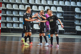<a href="https://st.getinfootball.com/albums/1100754/69c99ae43d123_1920.jpg" target="_blank">Завантажити оригінал</a>