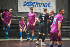 <a href="https://st.getinfootball.com/albums/1100754/69c99bee605ea_1920.jpg" target="_blank">Завантажити оригінал</a>