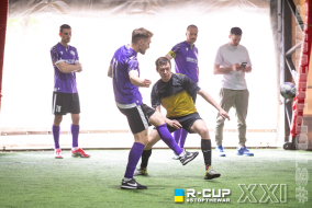 <a href="https://st.getinfootball.com/albums/1101486/6a0192a4bb431_1920.jpg" target="_blank">Завантажити оригінал</a>