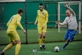 <a href="https://st.getinfootball.com/albums/1101491/6a01bce46003e_1920.jpg" target="_blank">Завантажити оригінал</a>