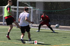 <a href="https://st.getinfootball.com/albums/1101522/6a036e46de3b3_1920.jpg" target="_blank">Download original</a>