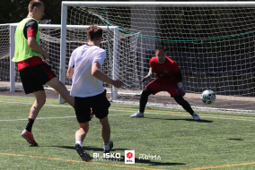 <a href="https://st.getinfootball.com/albums/1101522/6a036e46de3b3_1920.jpg" target="_blank">Download original</a>