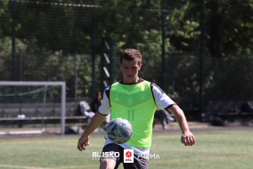 <a href="https://st.getinfootball.com/albums/1101523/6a036eff52ff9_1920.jpg" target="_blank">Download original</a>
