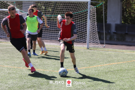 <a href="https://st.getinfootball.com/albums/1101523/6a036f4969a3d_1920.jpg" target="_blank">Download original</a>