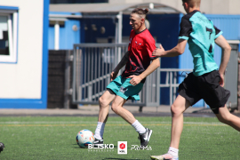 <a href="https://st.getinfootball.com/albums/1101525/6a0372c2008b4_1920.jpg" target="_blank">Download original</a>