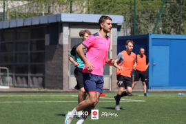 <a href="https://st.getinfootball.com/albums/1101525/6a0372caebac5_1920.jpg" target="_blank">Download original</a>