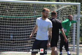 <a href="https://st.getinfootball.com/albums/1101526/6a0370d426b49_1920.jpg" target="_blank">Download original</a>